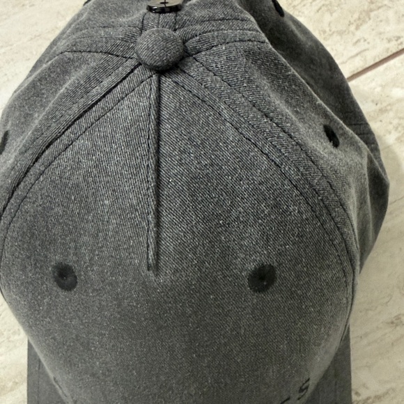 All Saints Dark Charcoal Baseball Cap with Subtle Logo
In black ..new..men’s - Picture 5 of 6